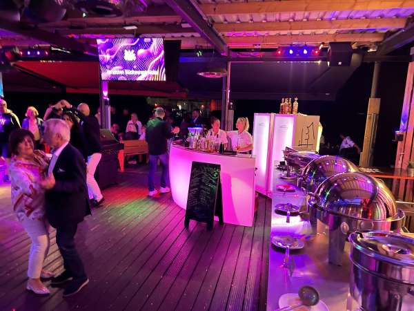 Mobile Bar Barcatering Getraenkecatering